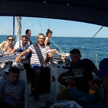 Sunny Yachting ספינת מלון מנגליה