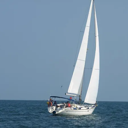 Sunny Yachting Bådhotel *