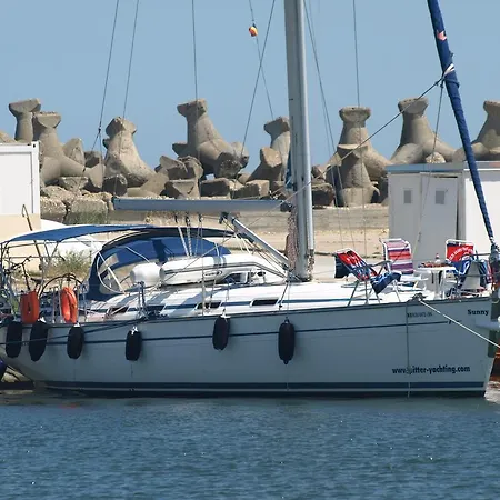 Sunny Yachting Bådhotel Mangalia