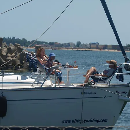 Sunny Yachting Bådhotel