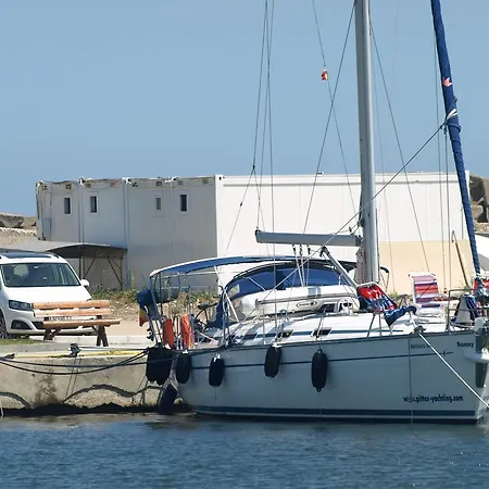 Bådhotel Sunny Yachting *
